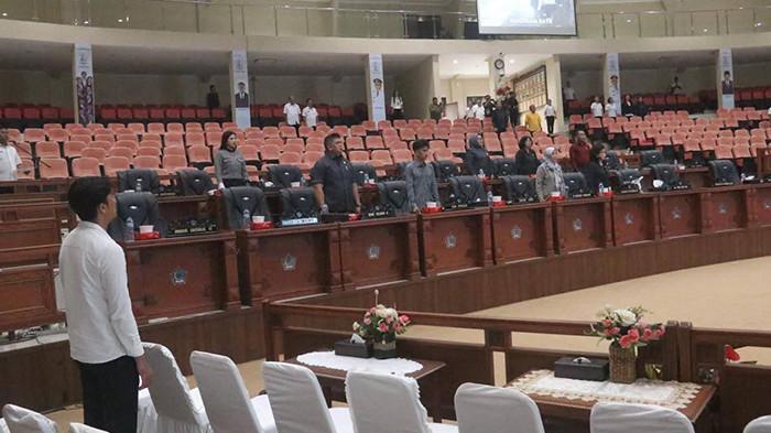 Rapat Paripurna DPRD Sulawesi Utara yang menetapkan Rencana Kerja Tahunan 2026. Fotot 8
