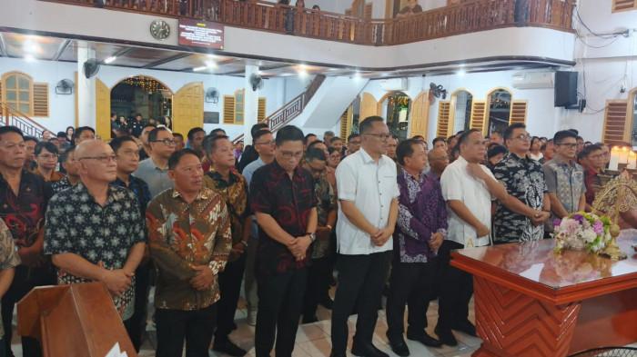 PELANTIKAN - Richard Sualang hadiri pelantikan panitia HAPSA Sinode GMIM Tahun 2026 di Gereja GMIM Betel Teling Atas, Manado.