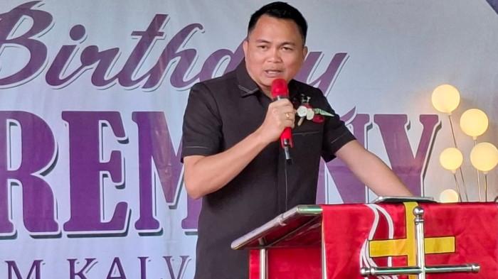 Ronald Kandoli menghadiri ibadah syukur HUT ke-193 Jemaat GMIM Kalvari Kali
