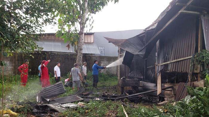 Rumah terbakar di Desa Wasian, Kecamatan Dimembe, Minahasa Utara (Minut)