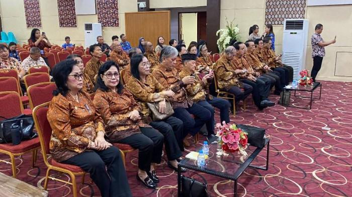 SEKOLAH LANSIA - Dinas Pendudukan dan Catatan Sipil (Disdukcapil) Sulawesi Utara.876