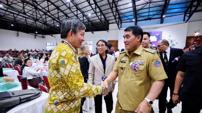 SMST - Gubernur Sulawesi Utara Yulius Selvanus Komaling (YSK) menghadiri Sidang Majelis Sinode Tahunan (SMST) ke-38 Gereja Masehi Injili di Minahasa (GMIM) Tahun 2025 yang digelar di Gedung GMIM Inspirasi, Tomohon, Selasa (16/12/2025)
