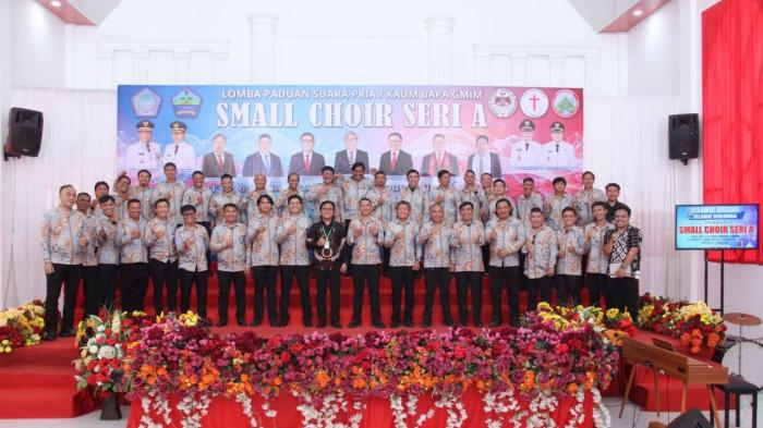 Salah satu lomba, yaitu Small Choir Seri A digelar di GMIM Abraham