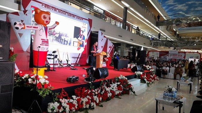 Steven Kandouw Buka Sulut Healty Week di Mantos Manado Sulawesi Utara