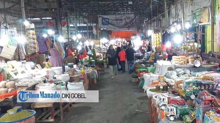 PASAR - Suasana Pasar 23 Maret Kotamobagu, Senin (17/11/2025). Update daftar harga beras, rempah hingga bahan dapur.