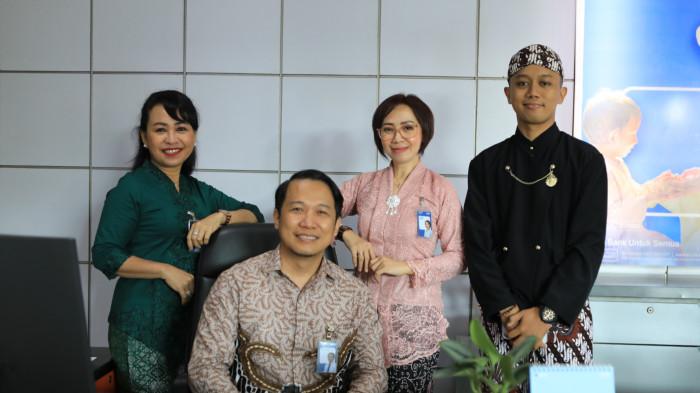 Suasana pelayanan di BRI Kantor Cabang Manado tampak berbeda, Selasa (21/4/2026)