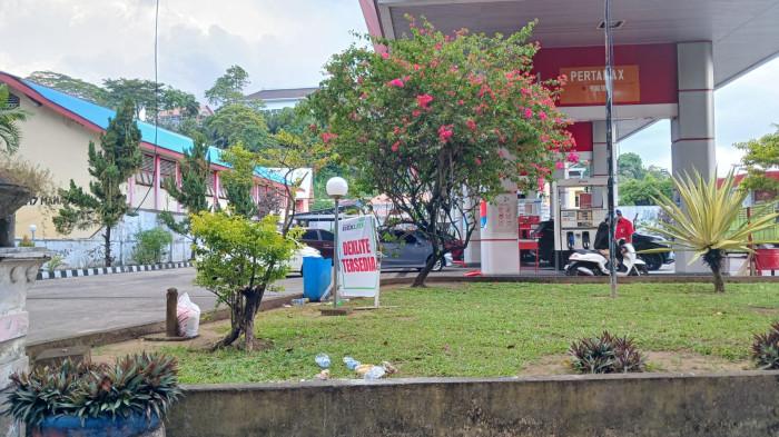 Sulawesi Utara, Rabu (1/4/2026). Antrean normal meski pembelian BBM dibatasi.