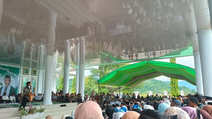 TAUSIAH - Tausiah Ustad Prof.Dr.H Abdul Somad, LC, D.E.S.A. Y6TG.O0