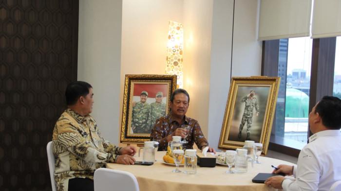 TEGAS - Pemprov Sulut bersama Kementerian Kelautan dan Perikanan Republik Indonesia (KKP) menyepakati komitmen bersama untuk memperkuat sinergi dalam pembangunan sektor kelautan dan perikanan di Bumi Nyiur Melambai.