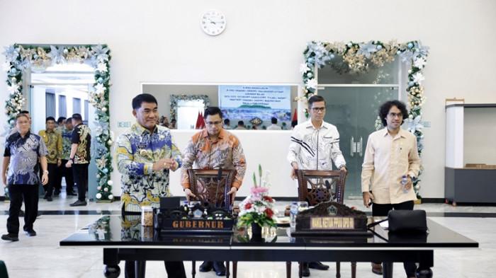 TERIMA KUNJUNGAN KERJA - Gubernur Sulawesi Utara Yulius Selvanus Komaling (YSK). OPO-0-98667