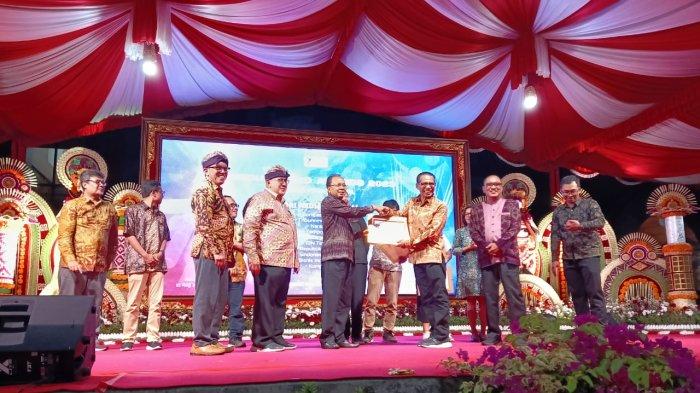 Tribunnews.com dan Tiga Media Tribun Network Raih Penghargaan Media Brand Award 2023