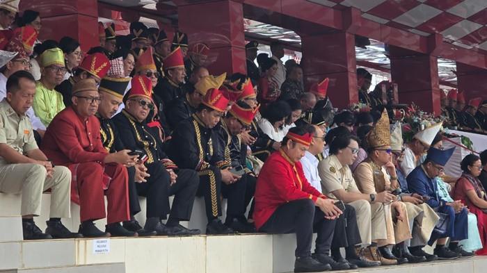 UPACARA - Upacara peringatan Peristiwa Merah Putih digelar di Lapangan KONI zbd