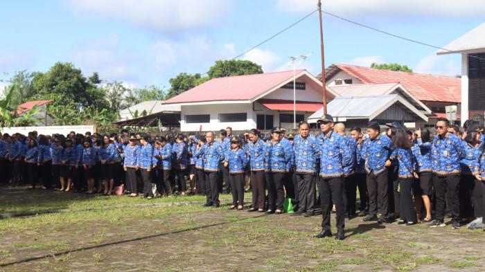 Upacara harkitnas dilaksanakan di Lapangan Kantor Wali Kota Tomohon, Rabu (20/5/2026)
