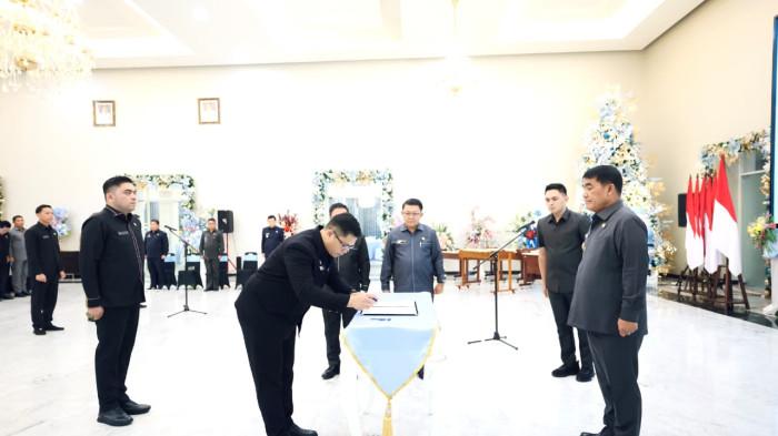 Victor Arthur (Kabag) Protokol Pemprov Sulut.