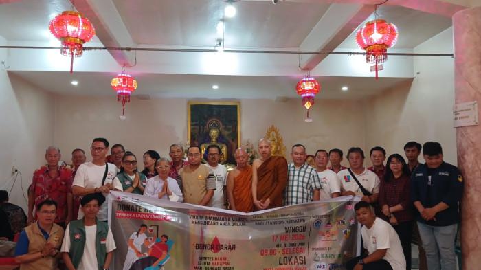 Vihara Dhammadipa, Jalan Sudirman, Wenang, Manado, Sulawesi