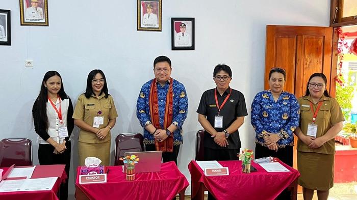 Wakil Bupati Minahasa Utara Kevin Lotulung buka Token TKA 2026 di SD Inpres Sarongsong I