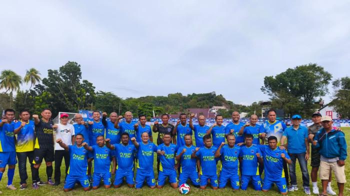 PERSMA: Gubernur Sulawesi Utara Yulius Selvanus Komaling (YSK) menyambut positif pembentukan manajemen baru ini. Ia menilai, kolaborasi antara tokoh-tokoh muda dan berpengalaman dalam tubuh Persma 1960 menjadi modal penting untuk mengembangkan potensi sepak bola di daerah.