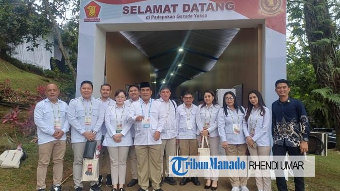 KADER GERINDRA - Ketua DPD Gerindra Sulut Yulius Selvanus Komaling (YSK) bawa rombongan kader dari Sulut bertemu Ketum Prabowo Subianto, Sabtu (8/11/2025). Dalam agenda bertajuk Taklimat Ketua Dewan Pembina Partai Gerindra Prabowo Subianto, hadir sejumlah pengurus kunci dari Bumi Nyiur Melambai, di antaranya Sekretaris DPD Harvani Boky, Wakil Ketua DPD sekaligus Wabup Bolmong Dony Lumenta, Wakil Sekretaris DPD Olvie Limpele, serta Bendahara DPD yang juga Wakil Ketua DPRD Manado Mona Claudya Kloer.