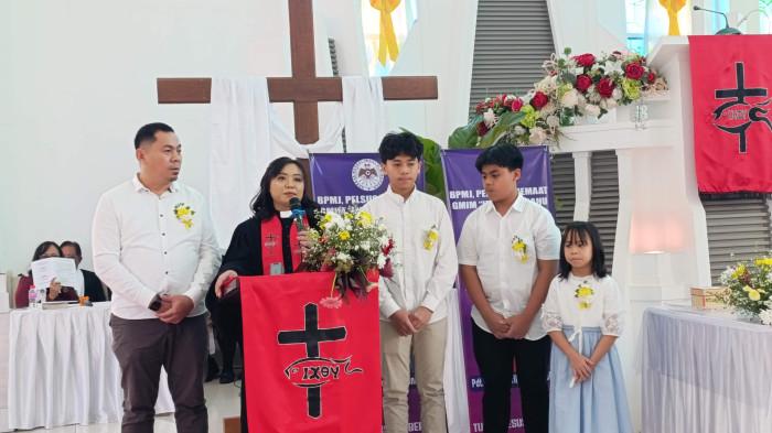 PENDETA - Ibadah Jemaat GMIM Imanuel Bahu, Minggu 3 Mei 2026 sesi kedua yang diwarnai penerimaan dan pengutusan pendeta.