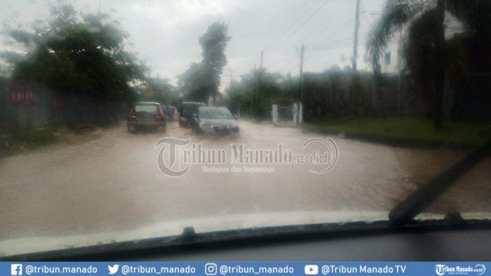 BREAKING NEWS Jalan Kalasey-Malalayang Tergenang Air 70 Sentimeter