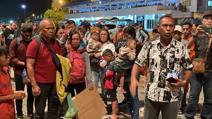 Belasan Calon Penumpang KM Labobar di Bitung Tak Diizinkan Naik, Ini Penyebabnya