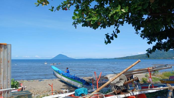 cuaca teluk manado hari ini