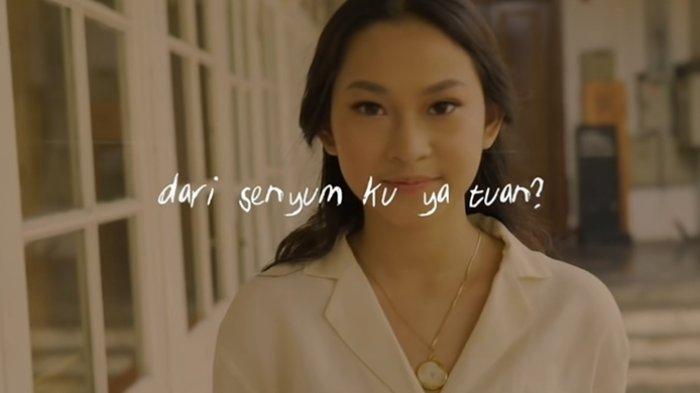 Lirik dan Chord Gitar Kau Rumahku - Raissa Anggiani - 'Gemar Sekali Kau Lukiskan Bintang Untukku'