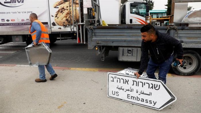 'Rambu Jalan' Kedutaan AS Dipasang di Yerusalem