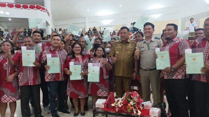 Gubernur Olly Dondokambey Hibahkan Tanah Pemprov untuk Warga Kalasey, 280 Bidang Keluar Sertifikat