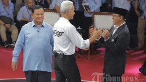 131223-ganjar-anies2.jpg
