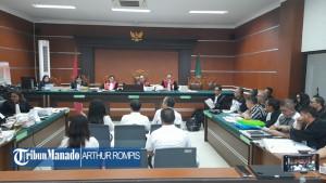 5-Lima-saksi-dari-internal-GMIM-yang-dihadirkan-dalam-sidang-kasus-korupsi-dana-hibah-GMIM.jpg