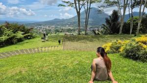 Bukit-Doa-Salah-satu-tempat-wisata-yang-wajib-dikKJHK.jpg