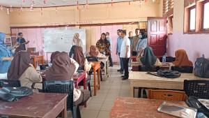 Bupati-Bolaang-Mongondow-Yusra-Alhabsyi-pantau-program-MBG.jpg