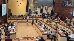 DPR-RI-Komisi-II-Sepakati-PKPU-Nomor-8-tentang-Pencalonan-Kepala-Daerah-Sesuai-Putusan-MK.jpg