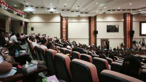 DPRD-Provinsi-Sulawesi-Utara-menggelar-rapat-paripurna-di-Kantor-DPRD-Sulut.jpg