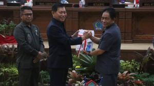 DPRD-SULUT-Ketua-DPRD-Sulawesi-Utara-dr-Fransiscus-SilangenLO0.jpg