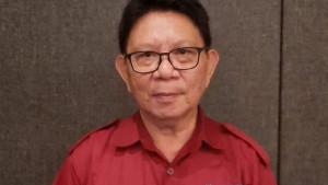 EKONOM-SULUT-Ekonom-Universitas-Negeri-Manado-Dr-Robert-Winerungan.jpg