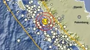 Gempa-bumi-terkini-melanda-di-wilayah-Mukomuko-Bengkulu-pada-Senin-1592025-malam.jpg