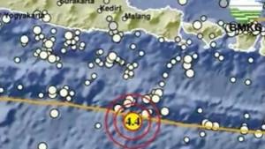 Gempa-terkini-di-Jember-Jawa-Timur-Jatim-pada-Senin-27102025-petang-pukul-1719-WIB.jpg