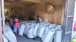Harga-kopra-naik-menjadi-Rp-21000-per-kilogram-per-Selasa-992025.jpg