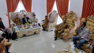 INVESTOR-Yusra-Alhabsyi-saat-hadir-di-Rudis-Wali-Kota-Kota-KotamobaguLKIO9.jpg