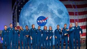 Ilustrasi-peserta-pelatihan-NASA.jpg