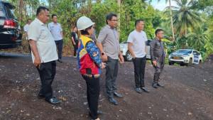 Jalan-di-Minahas-Tenggara-xfgbsdrtfgb.jpg
