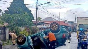 Kecelakaan-lalu-lintas-tunggal-terjadi-di-jalanan-Kelurahan-Koya.jpg