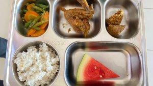 Menu-Makan-Bergizi-Gratis-di-Manado.jpg