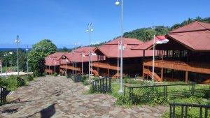 Pasar-Wisata-Bunaken-di-Kelurahan-Tongkaina-Kecamatan-Bunaken-hhh.jpg