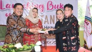 Peluncuran-buku-Kolintang-Sound-of-Heaven-1.jpg