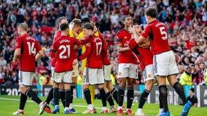 Pemain-Manchester-United-merayakan-gol-yang-dicetak-oleh-Scott-McTominay.jpg
