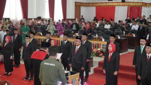 PenugasanFoto-Tribun-Manado-Nielton-Durado-Caption-Pelantikan.jpg