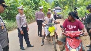Polsek-Ratatotok-bersama-personel-Satuan-Lantas-Polres-dfvby.jpg